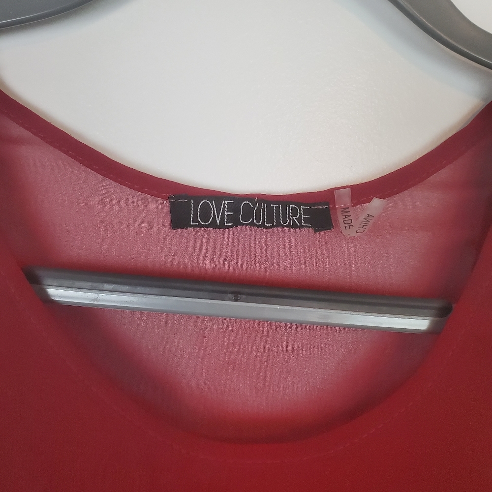 Love culture red tank with beaded trim, small - Picture 2 of 6